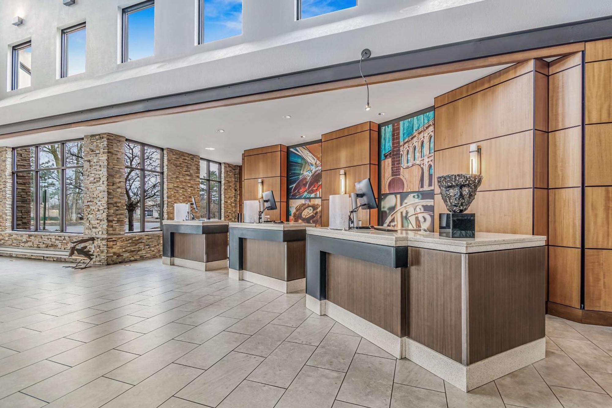 Embassy Suites By Hilton Detroit Metro Airport Romulus Buitenkant foto